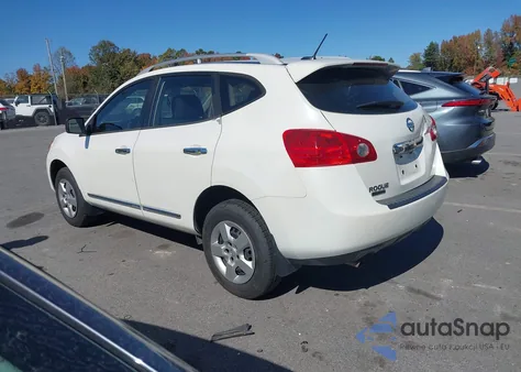 2015 Nissan Rogue Select S z USA, uszkodzony, nr VIN JN8AS5MT4FW674341